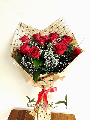 9 Adet Kırmızı Gül Buketi